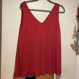 Sleeveless Swing V-neck